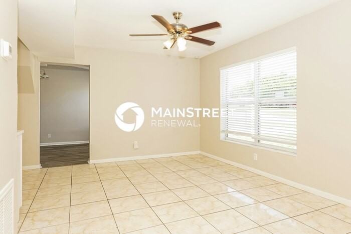 2225 W Dana Dr - Photo 3 of 16