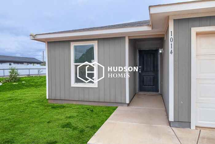 1014 David Ave - Photo 3 of 14