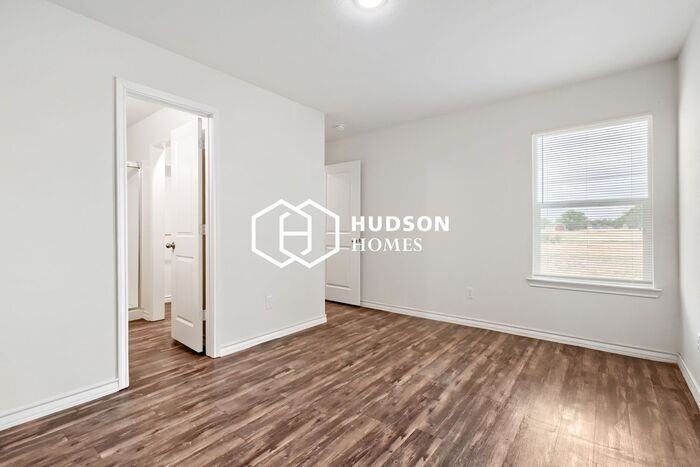 1014 David Ave - Photo 7 of 14