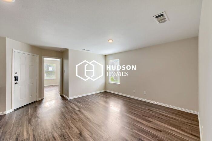 9907 Lanewell St #A - Photo 3 of 14