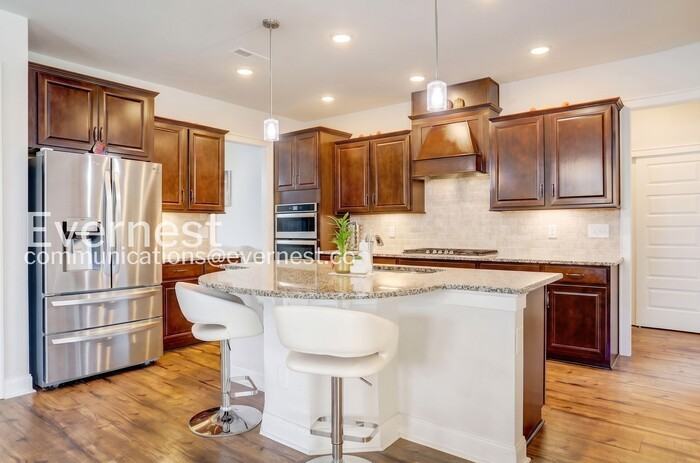 1122 Carlisle Pl - Photo 2 of 11