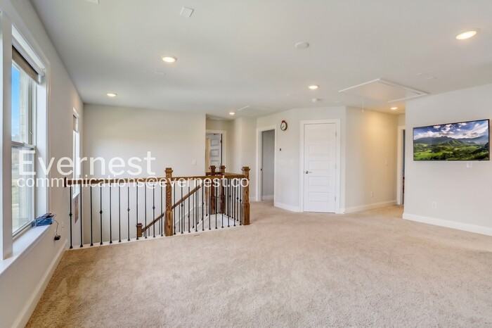 1122 Carlisle Pl - Photo 5 of 11