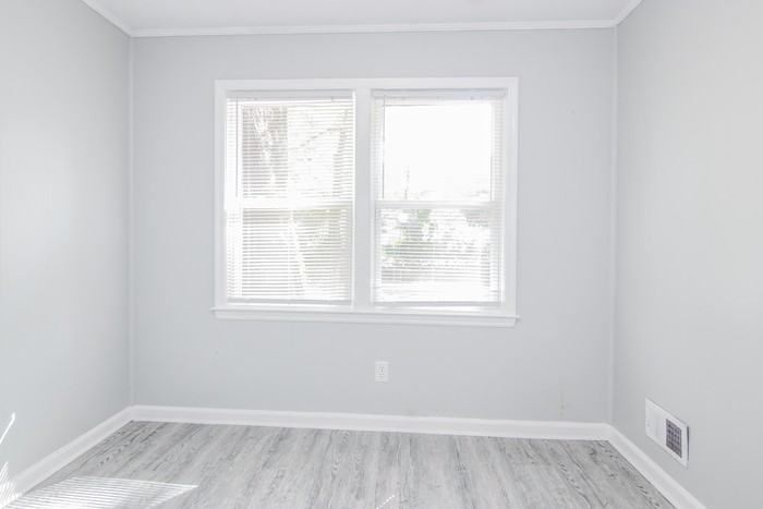 2246 Rolling Hills Rd - Photo 5 of 9