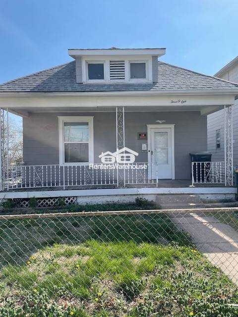 301 White Ave
