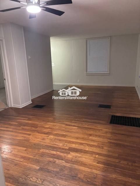 301 White Ave - Photo 4 of 7