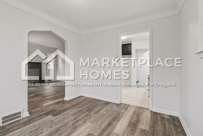 11235 Roxbury St - Photo 6 of 25