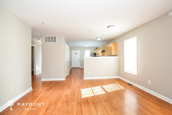 1447 Cherry St - Photo 4 of 9