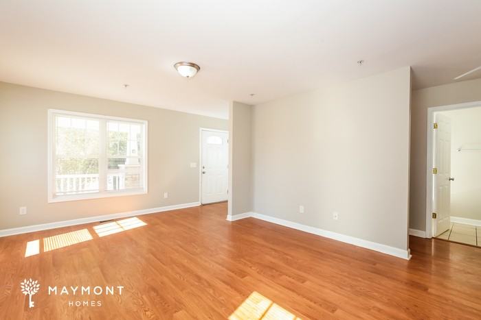 1447 Cherry St - Photo 7 of 9