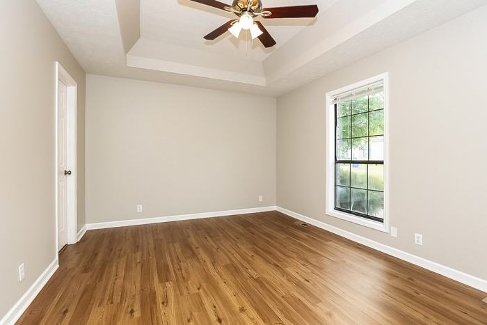 406 Highland Dr - Photo 5 of 11