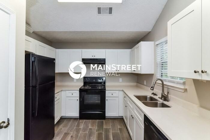 3163 Appalachian Ln - Photo 5 of 17