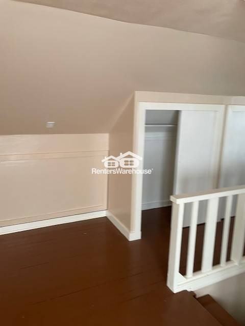 441 N Hardesty Ave - Photo 5 of 12