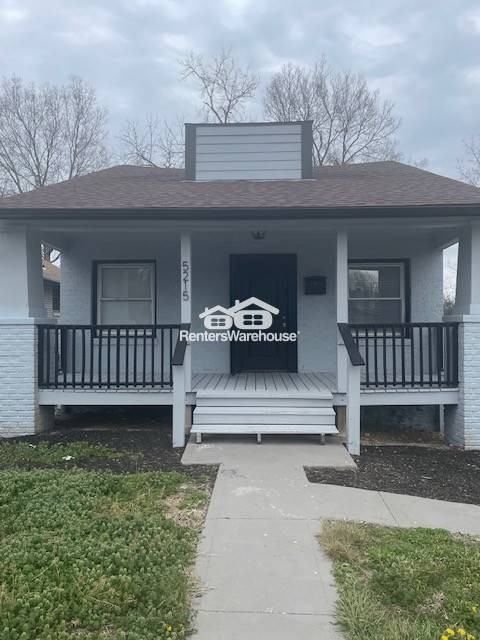 5215 Walrond Ave