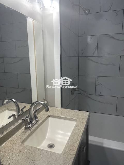 5215 Walrond Ave - Photo 6 of 6
