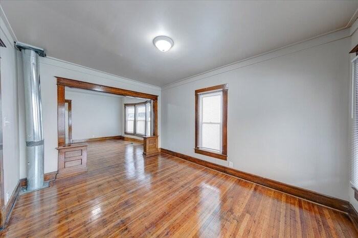 960 Eastern Ave - Photo 6 of 20