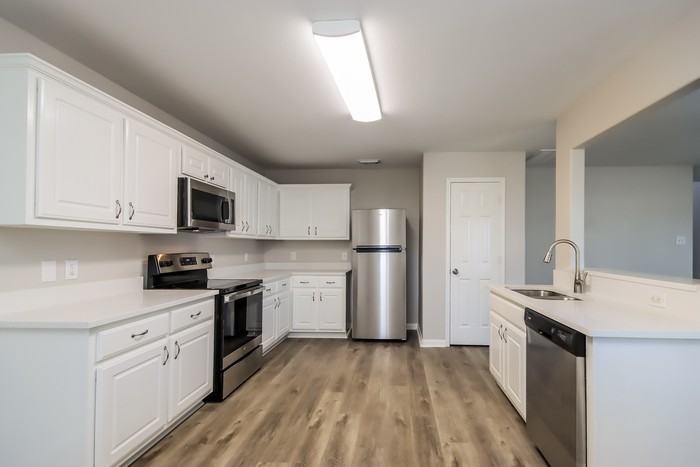 28906 Village Creek Loop - Photo 7 of 22