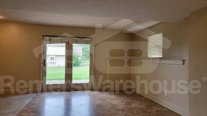 6110 N Kensington Ct - Photo 3 of 25