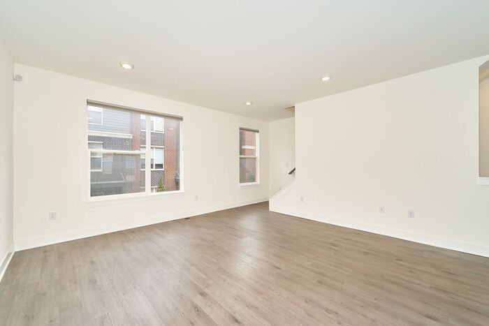 727 Perth Ln - Photo 5 of 23