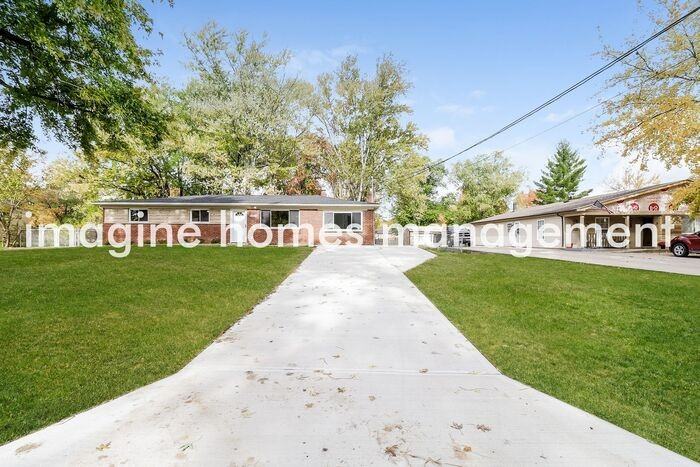 4437 Kitty Ln - Photo 4 of 19