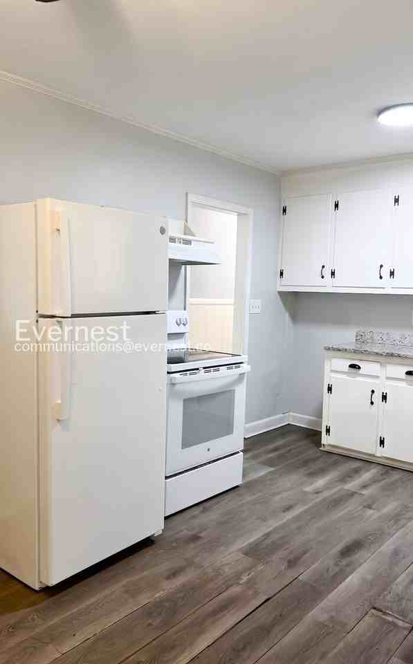 2600 Mary Ave - Photo 4 of 21