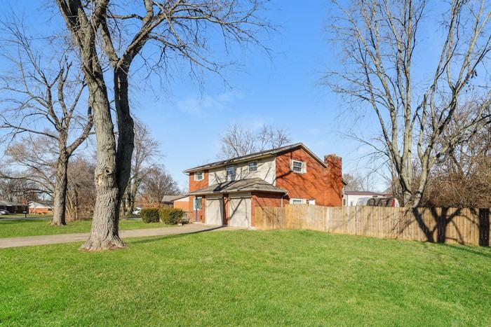 8630 Meadowlark Dr - Photo 3 of 20