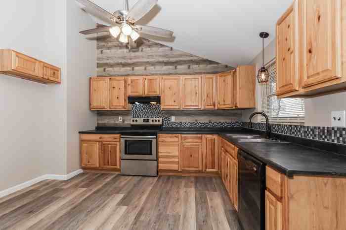 8630 Meadowlark Dr - Photo 7 of 20
