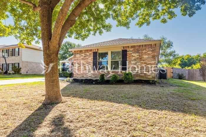 1679 Chesterwood Dr