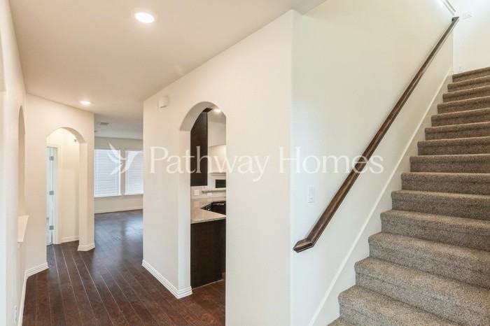 2618 Fawn Valley Ave - Photo 7 of 27