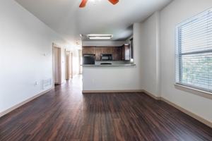 featured image of 621 Bernard St #12