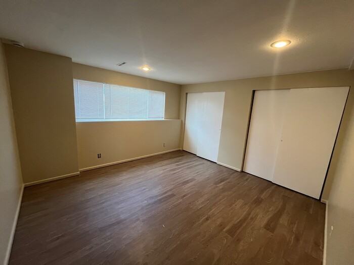 3700 S Jefferson Cir #B - Photo 5 of 9