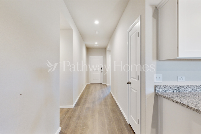 1625 Vandemere Ct - Photo 2 of 20