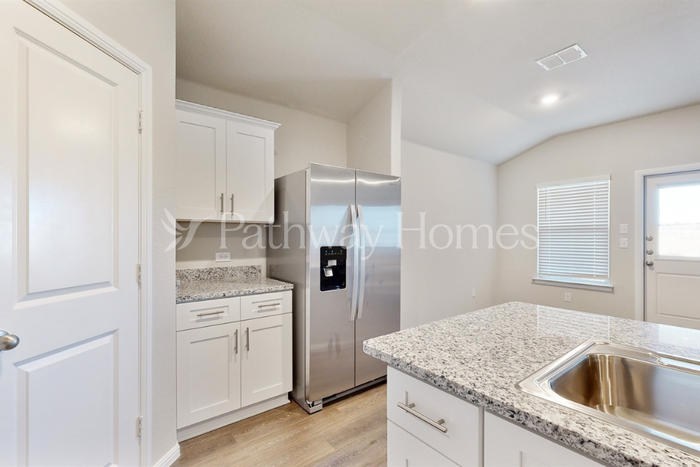 1625 Vandemere Ct - Photo 7 of 20