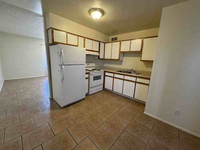 5305 W Thomas Rd - Photo 2 of 10