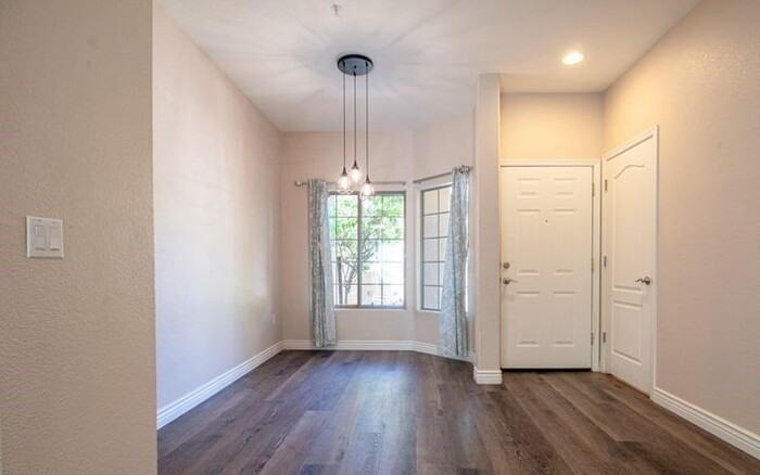 13916 N 96th St - Photo 4 of 34