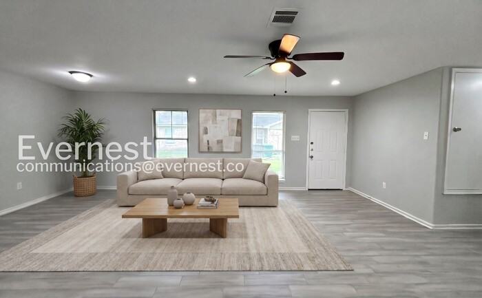 8117 Richland Dr - Photo 4 of 27