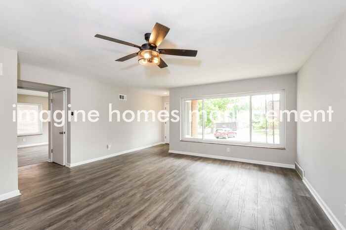 7337 Balson Ave - Photo 5 of 18
