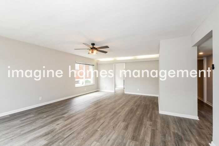 7337 Balson Ave - Photo 6 of 18