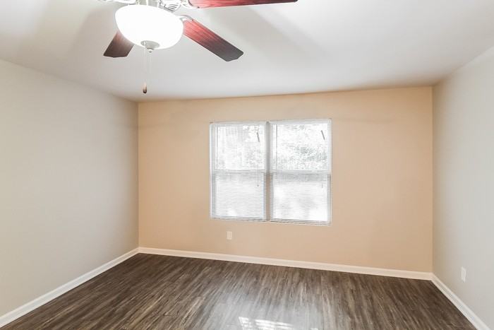 6126 Avery St Sw - Photo 4 of 17