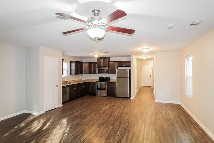 6126 Avery St Sw - Photo 5 of 17