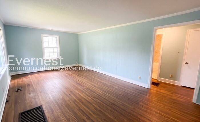 5008 Golfview Dr - Photo 7 of 22