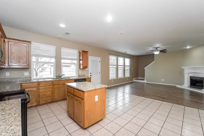 9865 Gallatin Ln - Photo 6 of 30