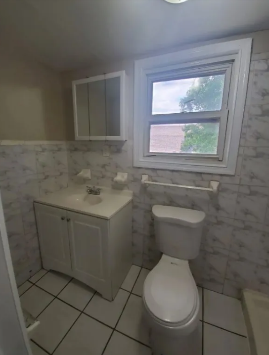 1040 Grove St #3 - Photo 5 of 5