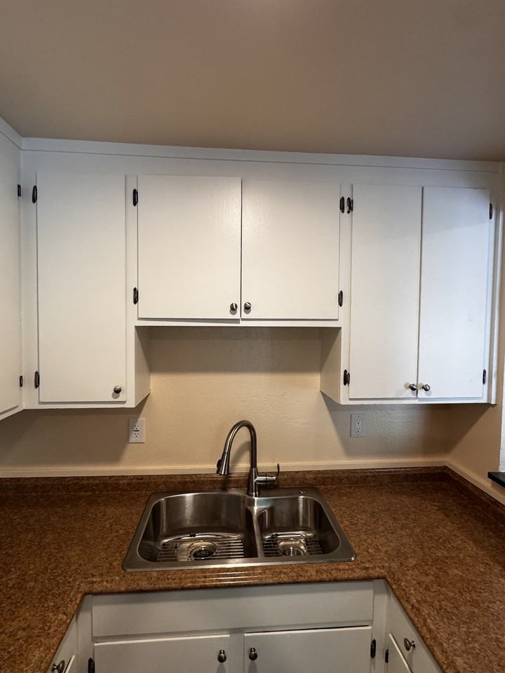 235 Arana Dr #D - Photo 7 of 16