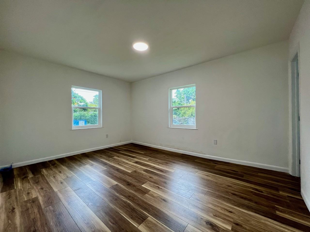 8550 Ne 8th Ct #NA - Photo 5 of 17