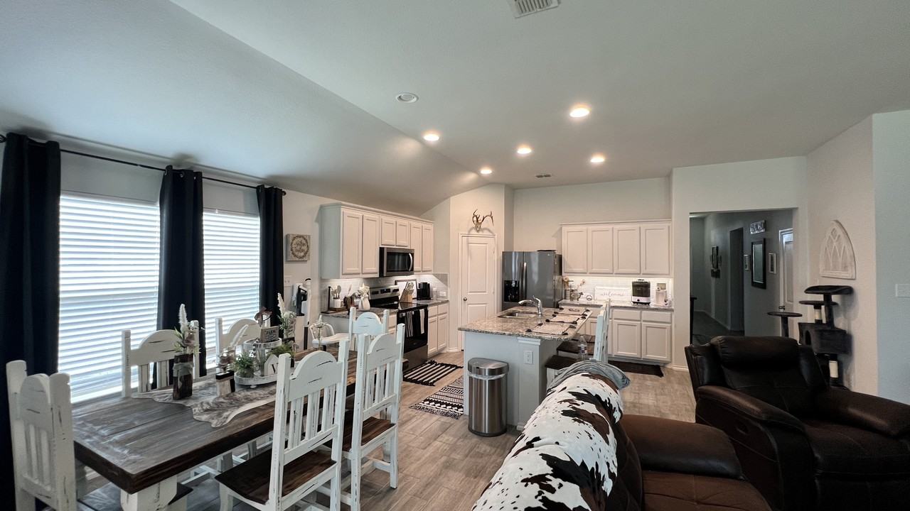 4711 Avion Dr #NA - Photo 5 of 18