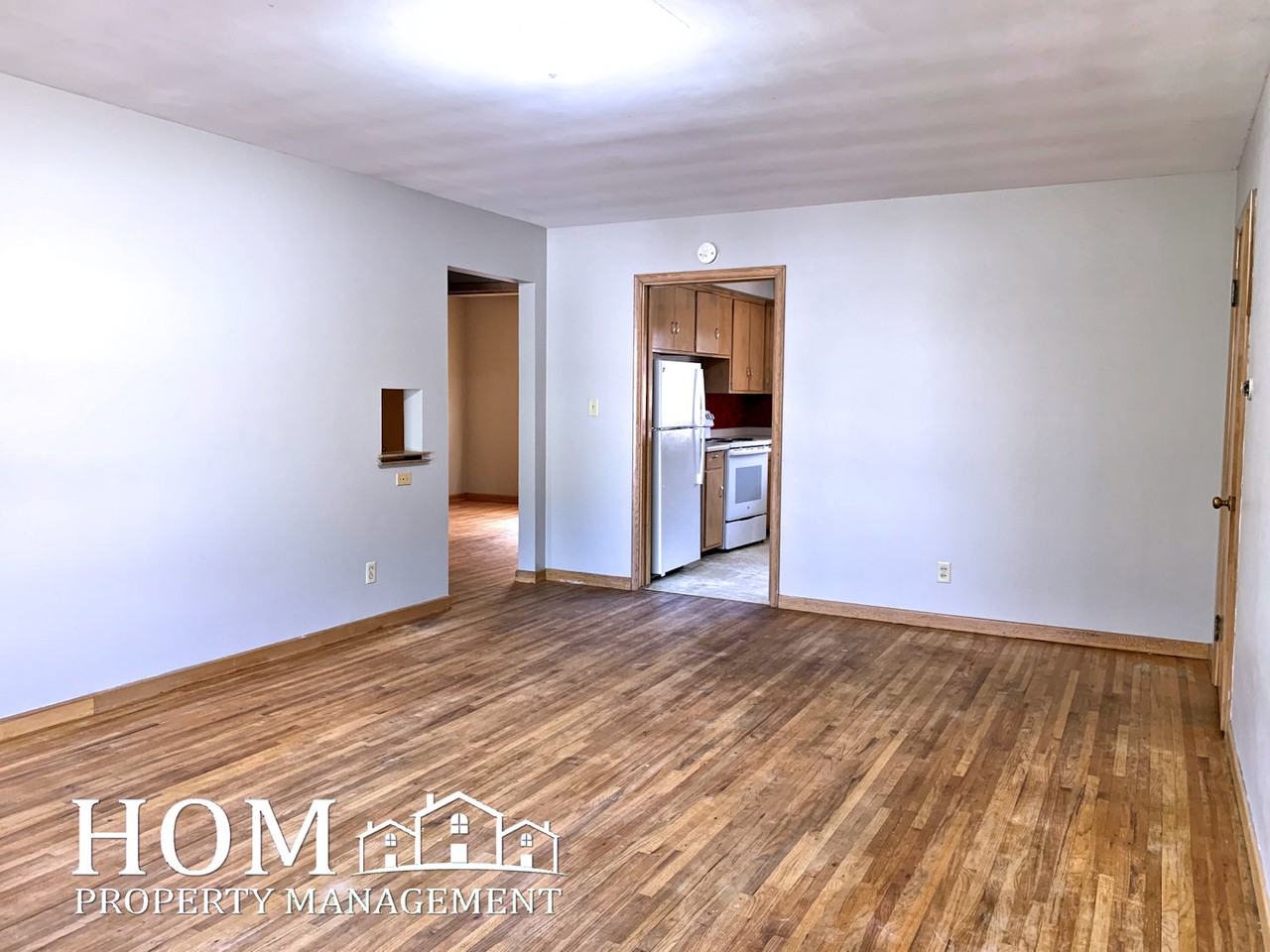 225 E Spring St #3 - Photo 3 of 9