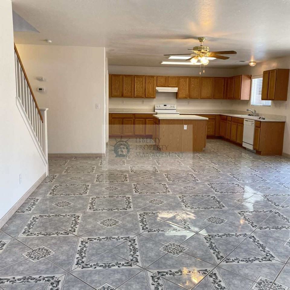 6206 E Bellaire Way #NA - Photo 3 of 5