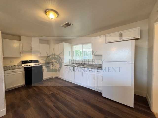 1319 Sanger Ave #NA - Photo 4 of 14