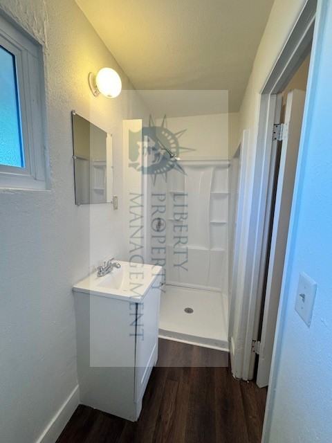 1319 Sanger Ave #NA - Photo 6 of 14