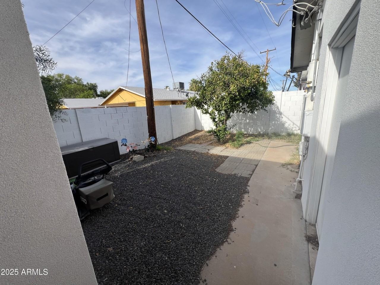 4847 E Cambridge Ave #2 - Photo 4 of 23