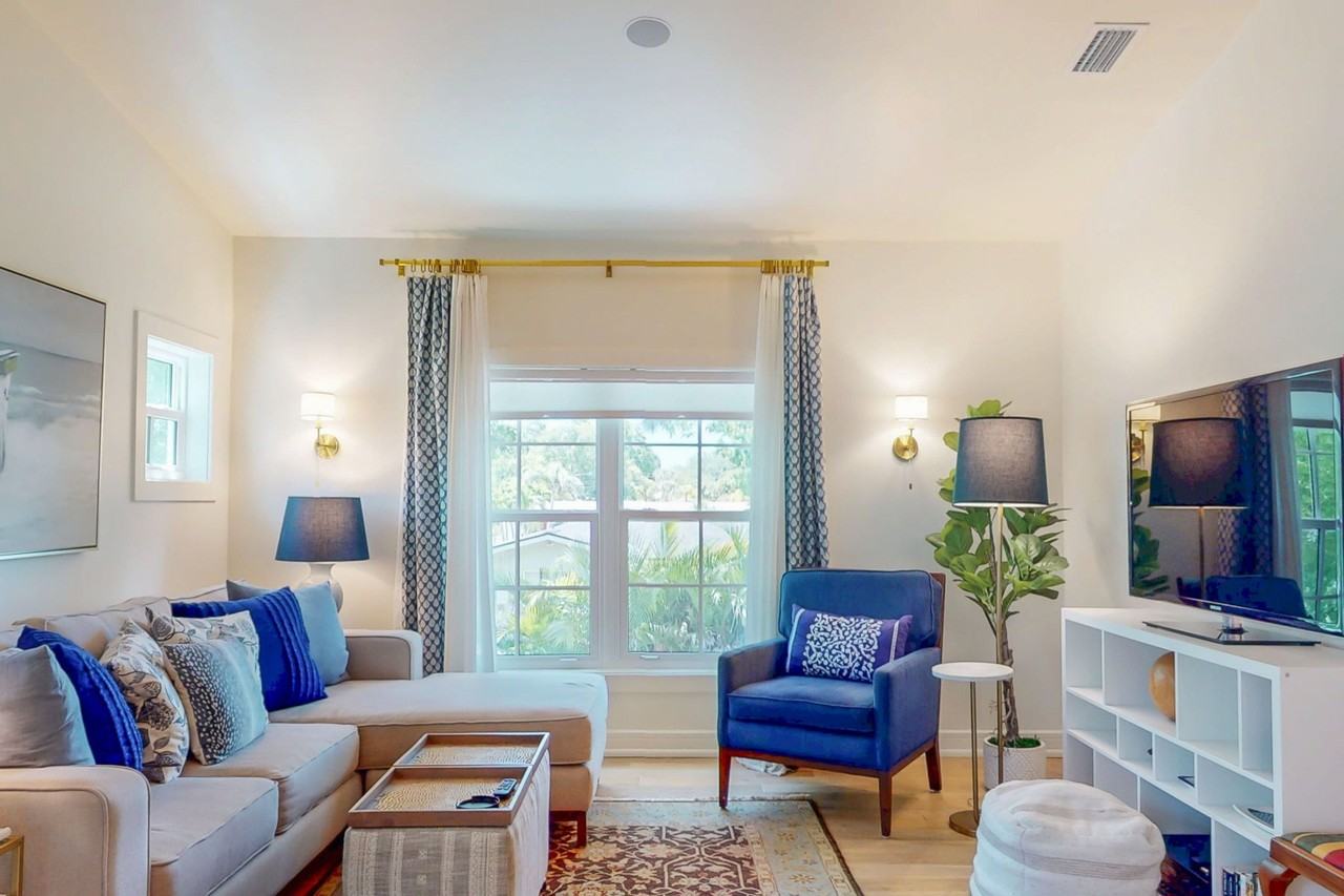 252 33rd Ave N #NA - Photo 5 of 21